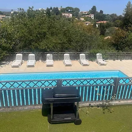 With Pool And Valley Views Vallauris